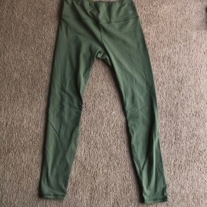 Cute army green leggings